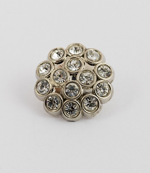 Silver Cluster Diamante Button 24L x 10